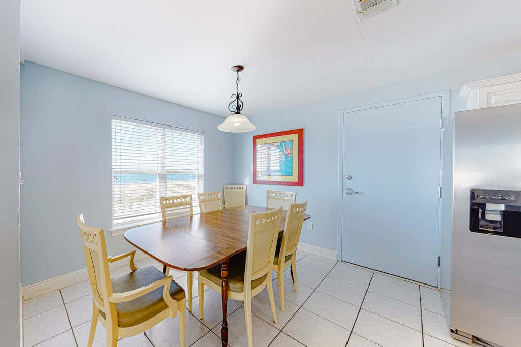 Beachfront home with gorgeous Gulf view, boardwalk, 3 decks & pool access