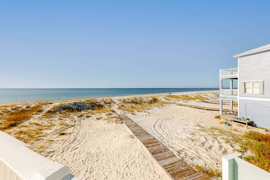 Beachfront home with gorgeous Gulf view, boardwalk, 3 decks & pool access