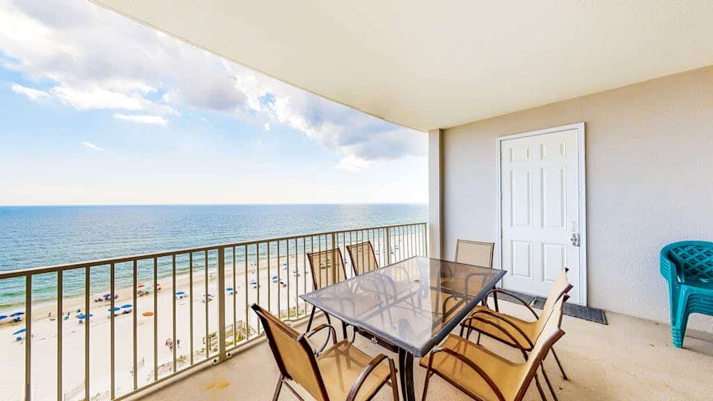 Regency Isle 805