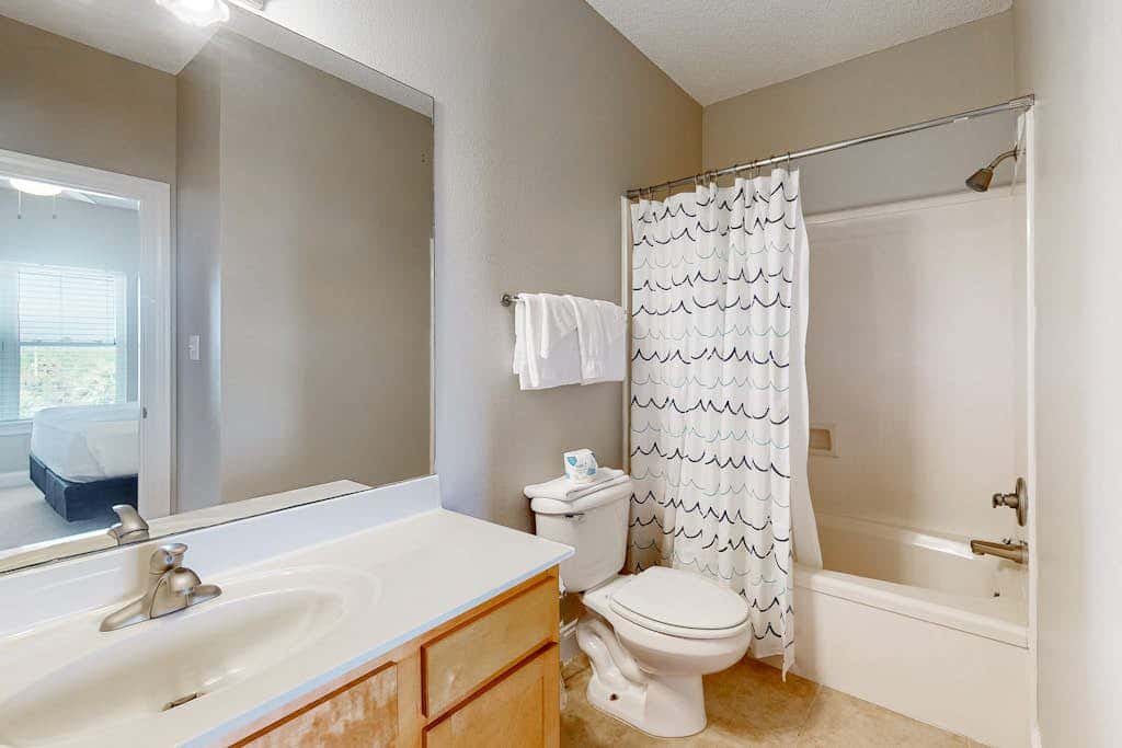 Large beachfront home with pool, deck & AC - wedding-friendly