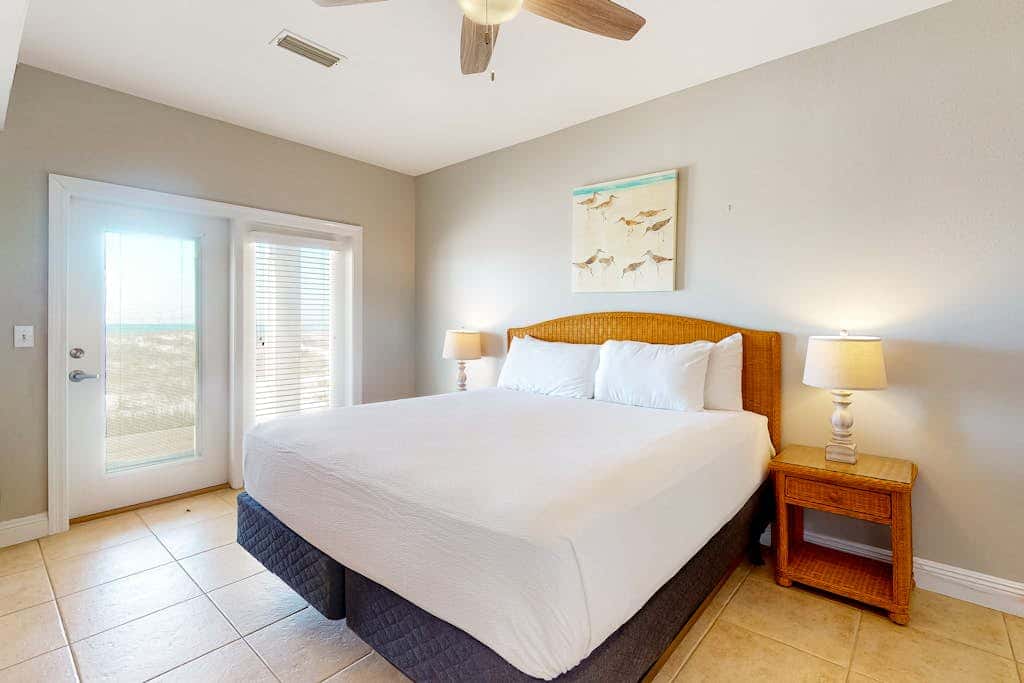 Large beachfront home with pool, deck & AC - wedding-friendly