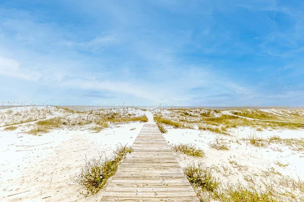 Large beachfront home with pool, deck & AC - wedding-friendly