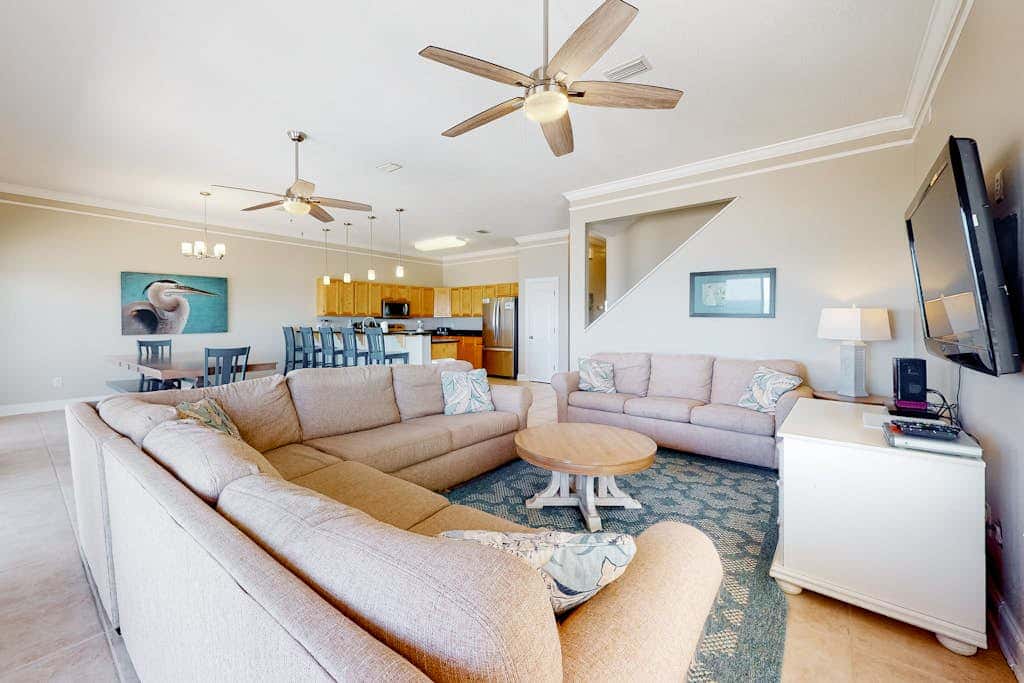 Large beachfront home with pool, deck & AC - wedding-friendly