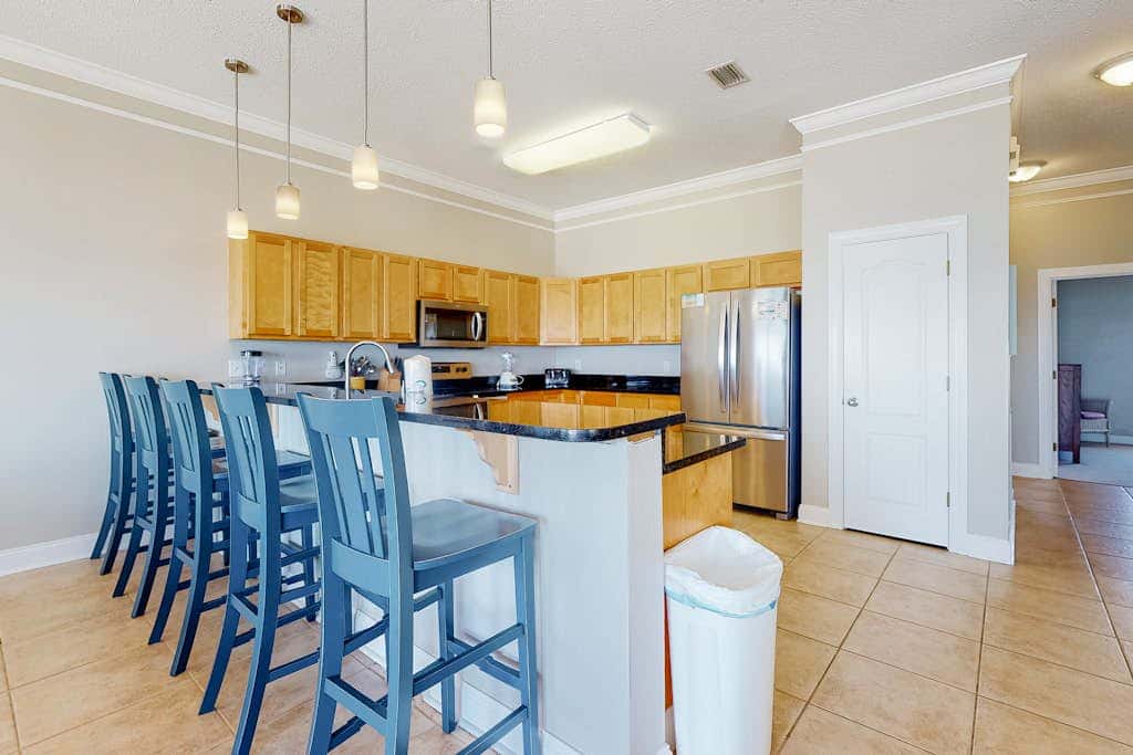 Large beachfront home with pool, deck & AC - wedding-friendly