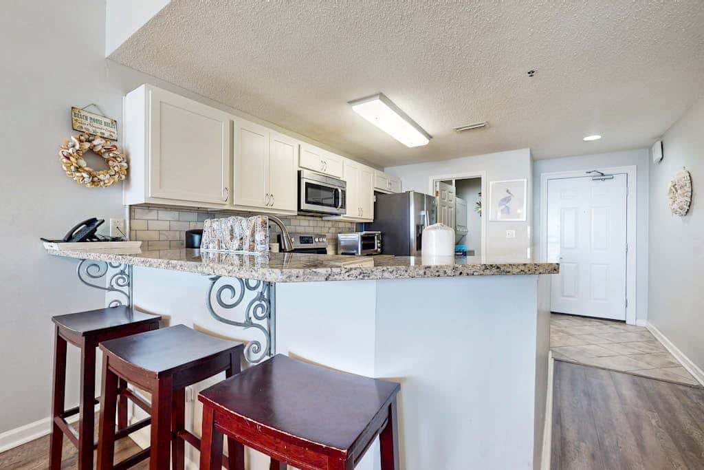 Gulf View Condo w Balcony & Resort Pool Tennis Sauna Gym
