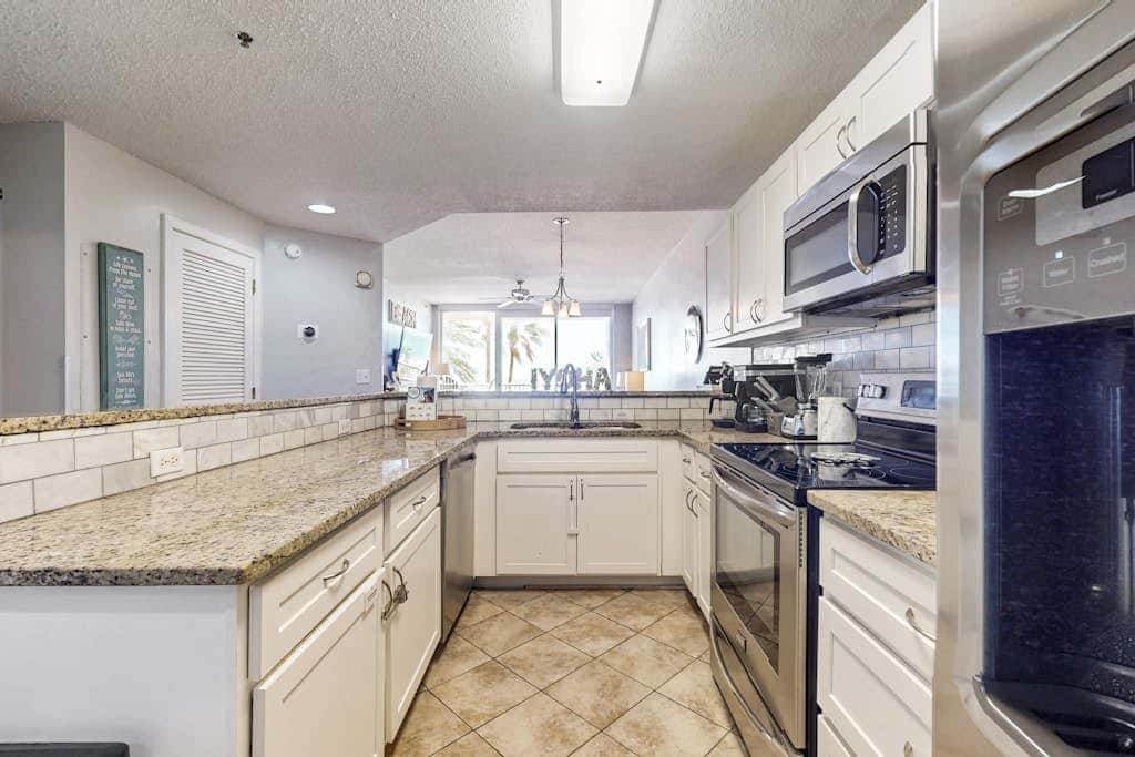 Gulf View Condo w Balcony & Resort Pool Tennis Sauna Gym