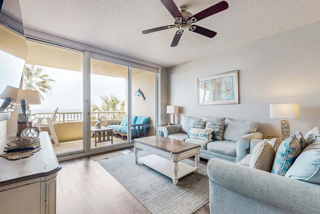 Gulf View Condo w Balcony & Resort Pool Tennis Sauna Gym