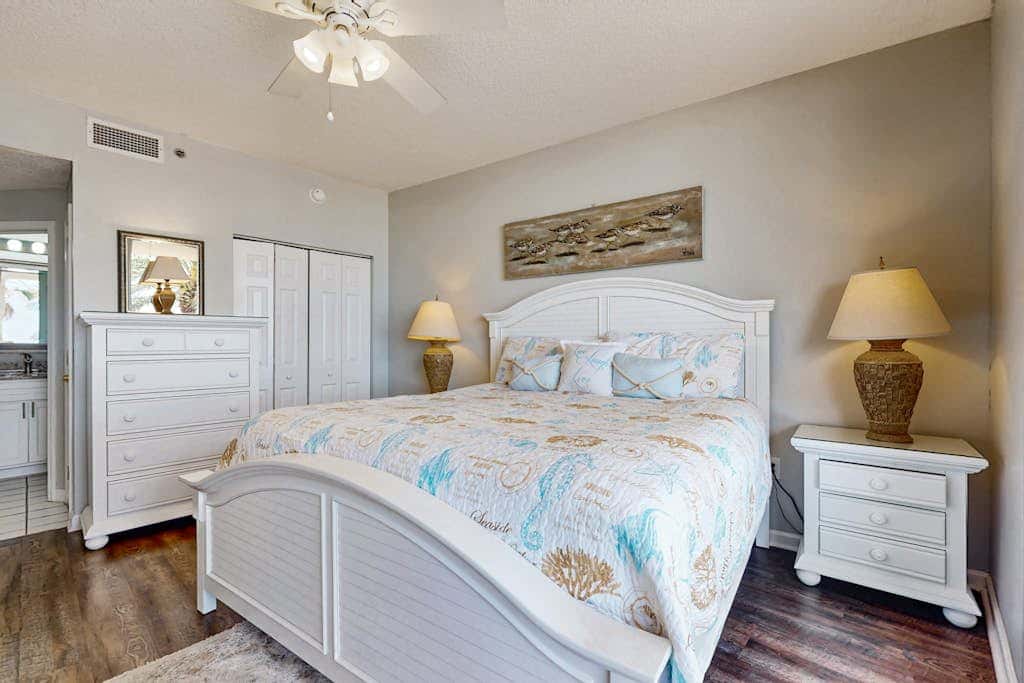 Gulf View Condo w Balcony & Resort Pool Tennis Sauna Gym