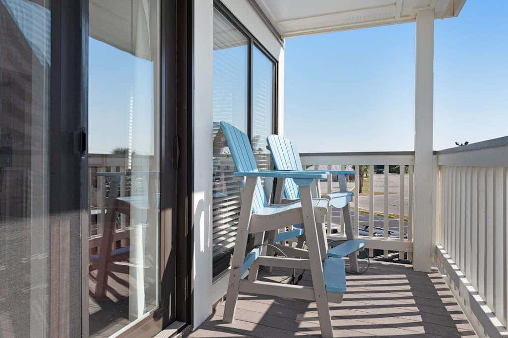 Waterfront condo with pool & hot tub