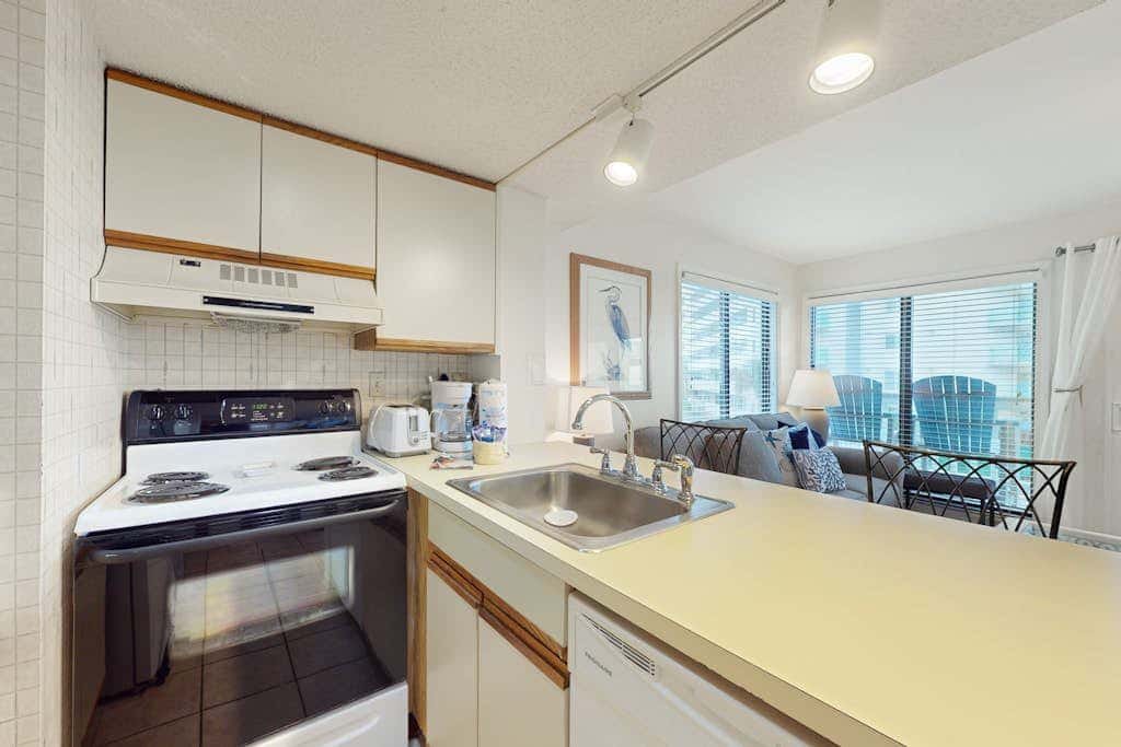 Waterfront condo with pool & hot tub