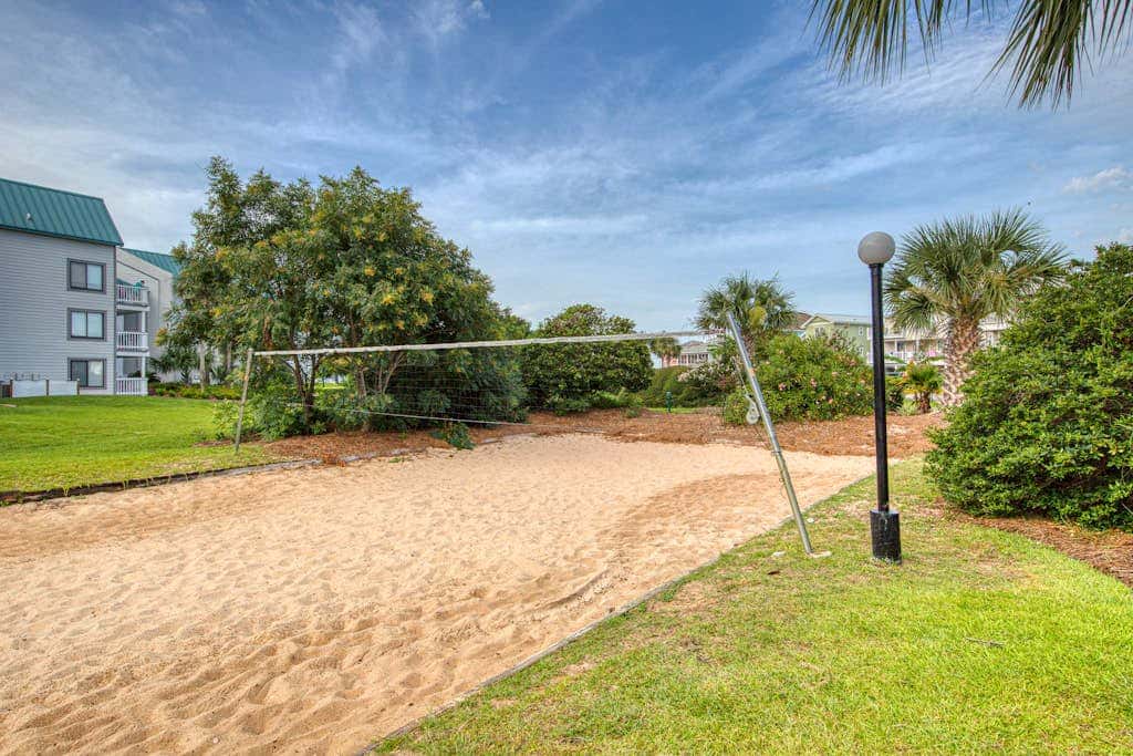 Waterfront condo with pool & hot tub