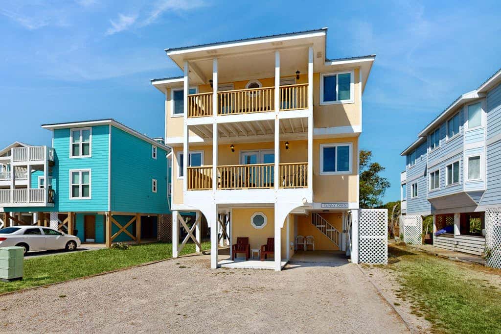 Gulf view duplex with multi-level balcony, hot tub