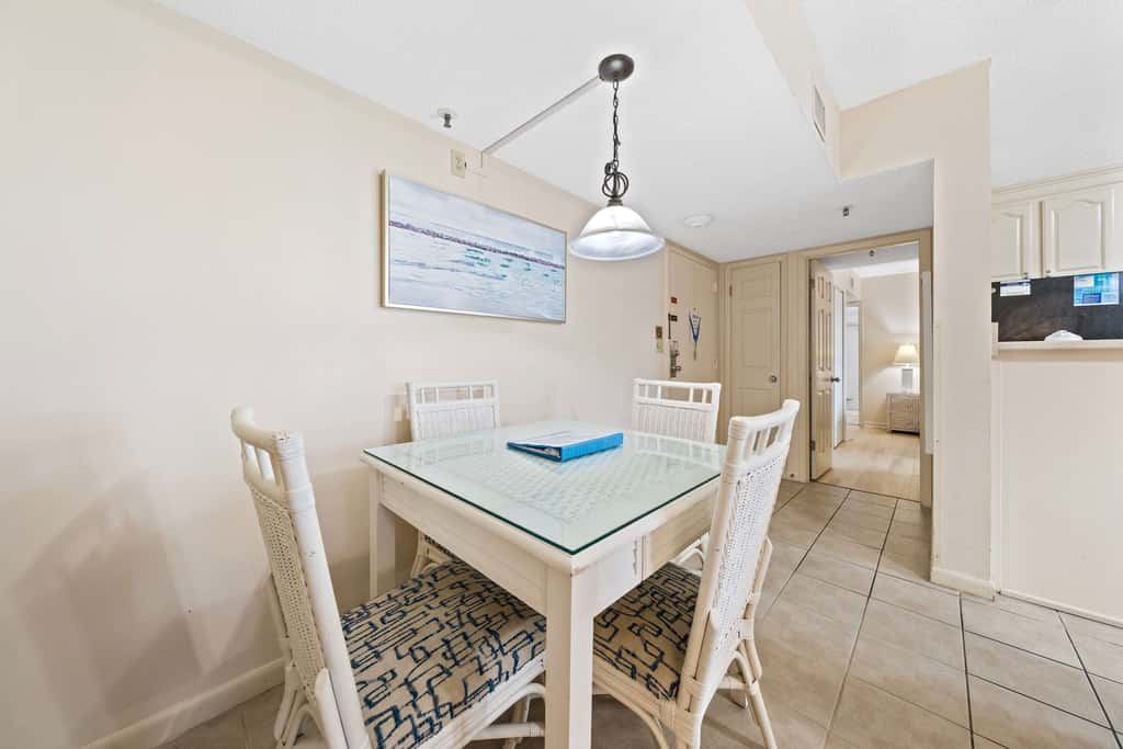 2nd-floor beach Gulf-front condo with balcony, great views, & pool access