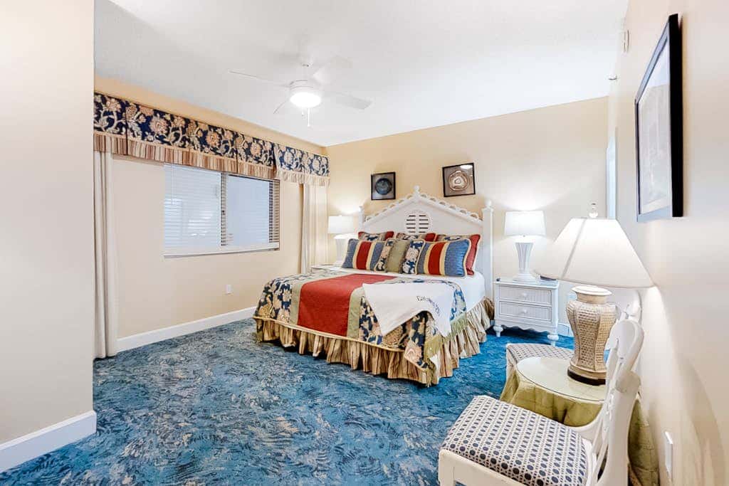 Wonderful Condo on 12th Floor of Luxurious Resort with Shared Hot Tub & Pool, AC
