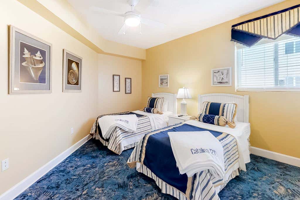 Wonderful Condo on 12th Floor of Luxurious Resort with Shared Hot Tub & Pool, AC