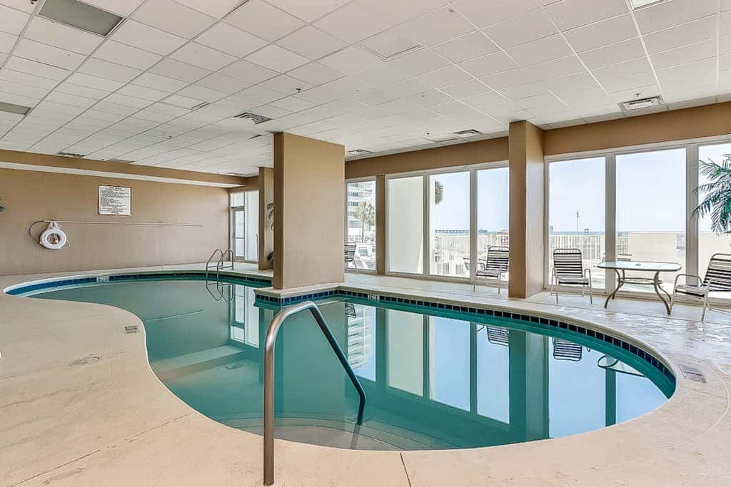 Ocean & Gulf front condo w furnished balcony, shared in & outdoor pools, & hot tub