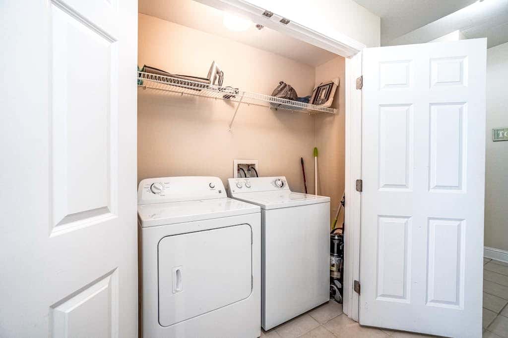Ocean & Gulf front condo w furnished balcony, shared in & outdoor pools, & hot tub