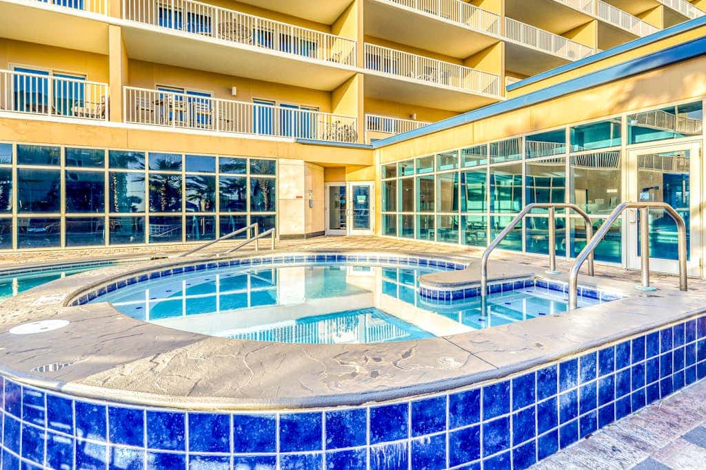 Bright & breezy condo with Gulf view, pools & beach access
