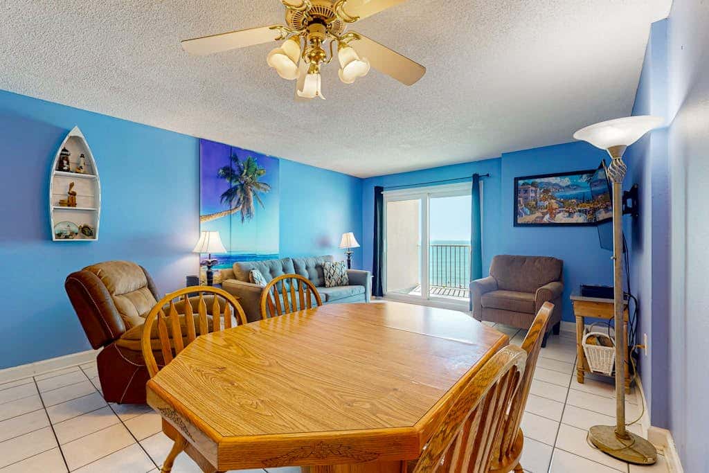 Clearwater condo with bunk room, pool, & balcony - walk to waves