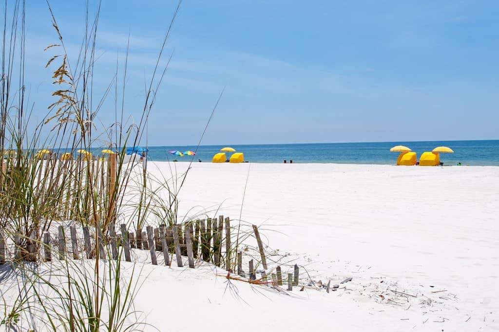 Clearwater condo with bunk room, pool, & balcony - walk to waves