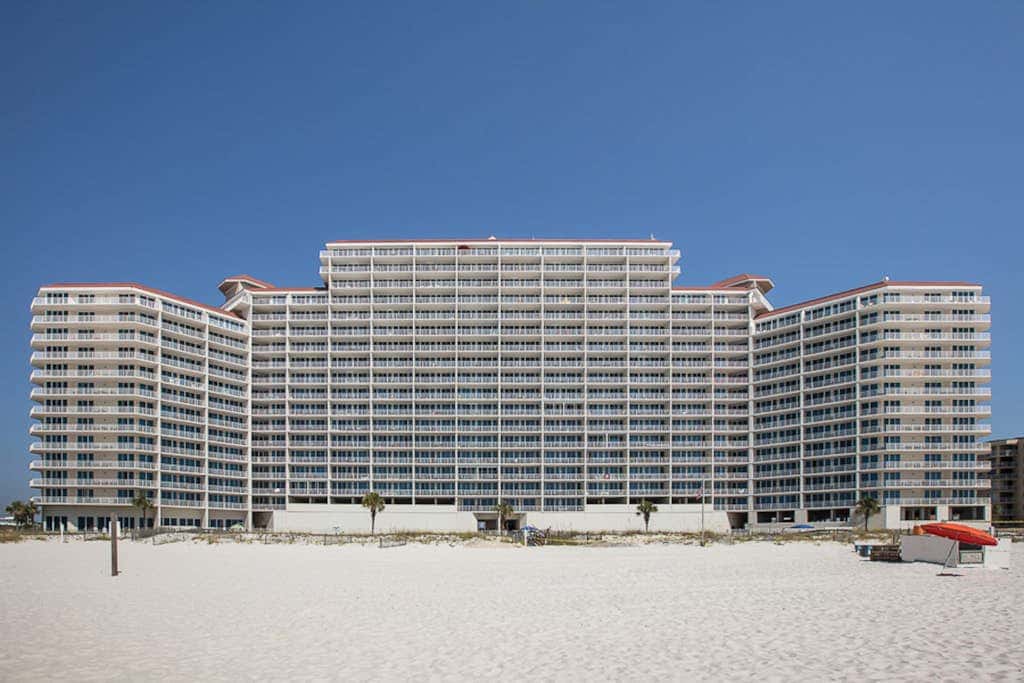 Coastal Condo w Balcony & Shared Pools, Hot Tubs, Gym and Gulf views