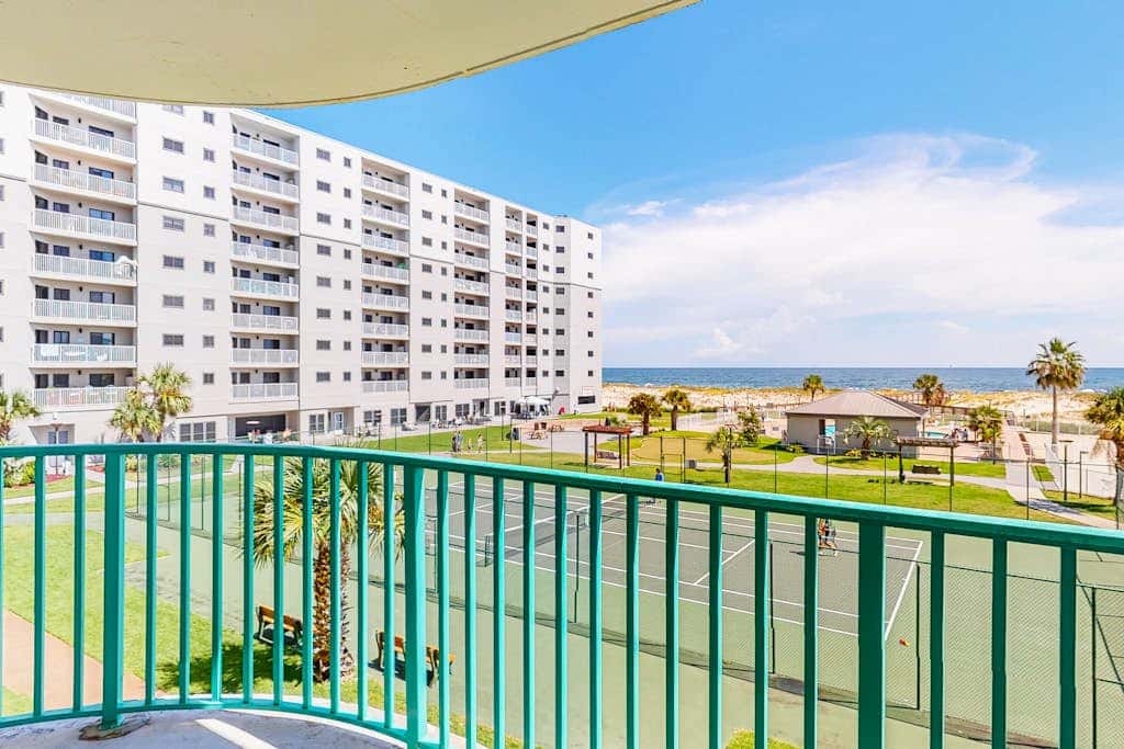 Gulf-view condo with 4 pools, hot tubs, beach access, central AC, & washer/dryer