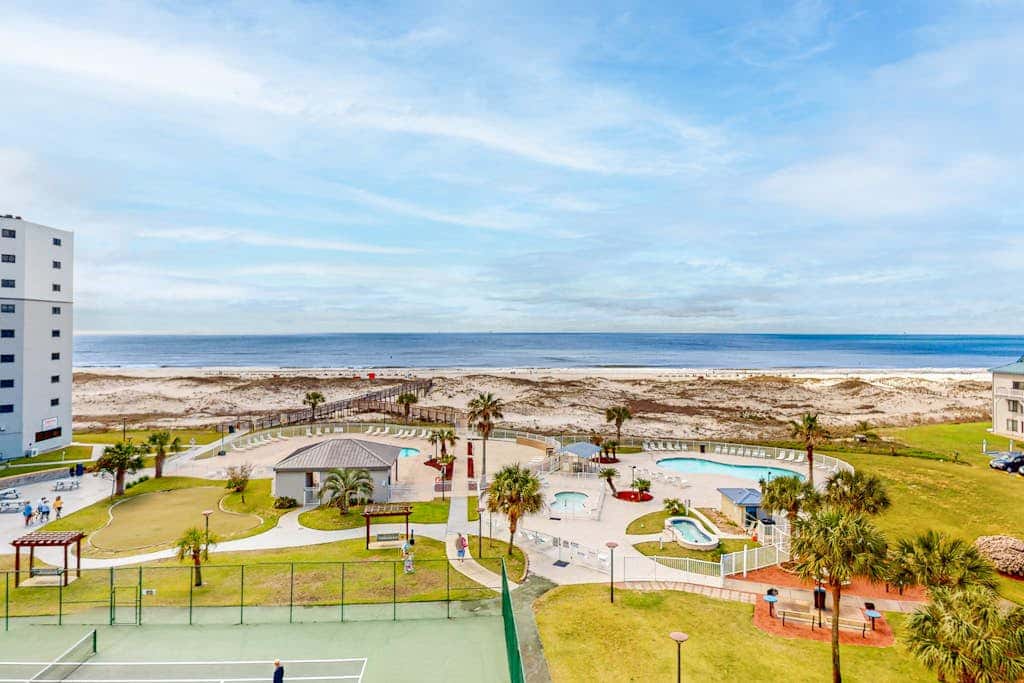 Beachfront condo with Gulf views, pools, hot tubs, tennis, & balcony