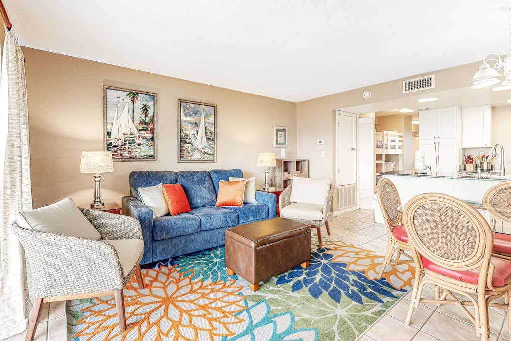 Beachfront condo with Gulf views, pools, hot tubs, tennis, & balcony