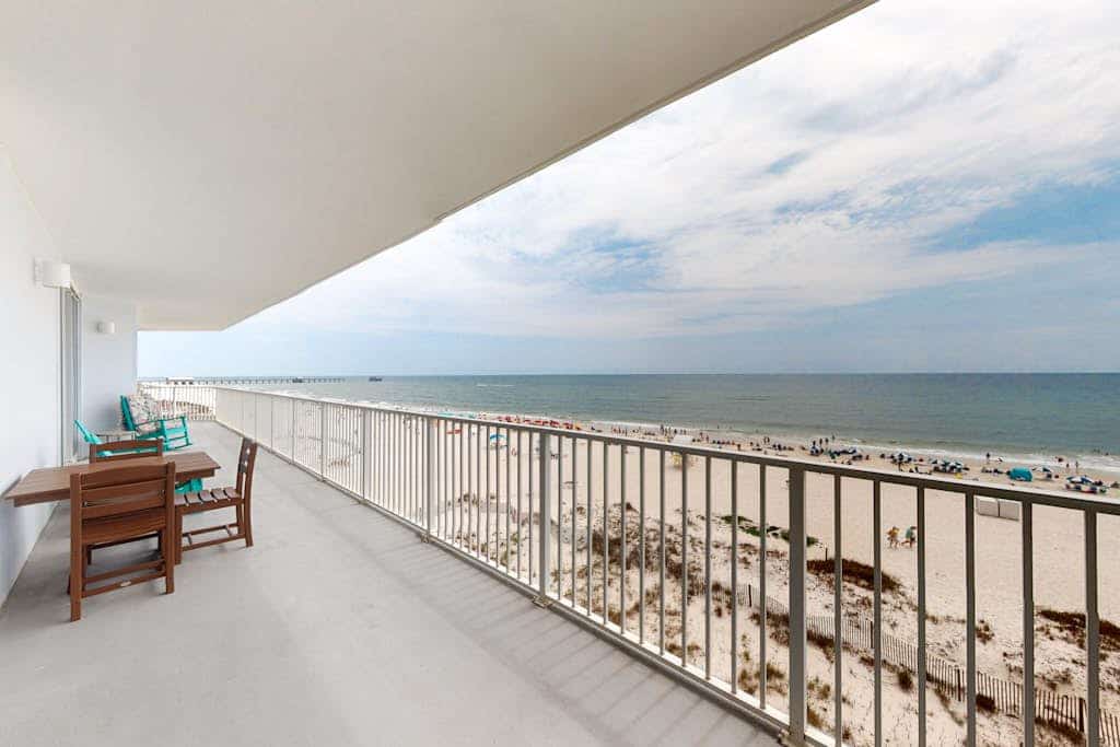 Lighthouse 401