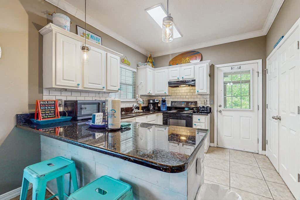 Spacious condo with pool & screened porch