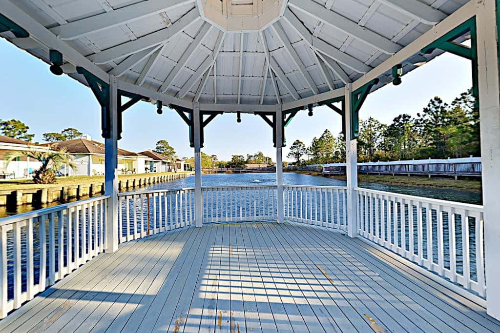 Spacious condo with pool & screened porch