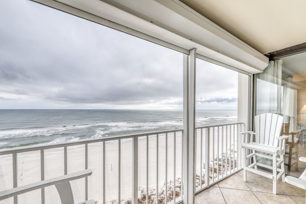Waterfront condo with open layout, Gulf views, indoor & outdoor pools, & hot tub