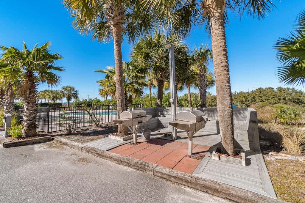 Spacious beachfront wedding-friendly home with multiple decks & shared pool