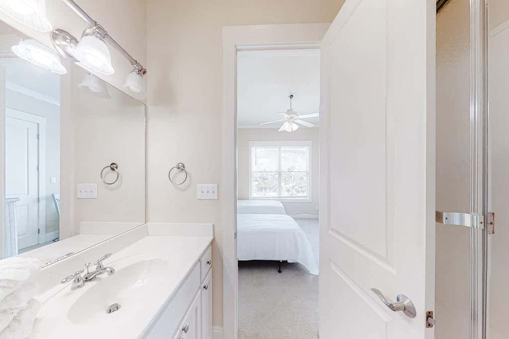 Spacious beachfront wedding-friendly home with multiple decks & shared pool