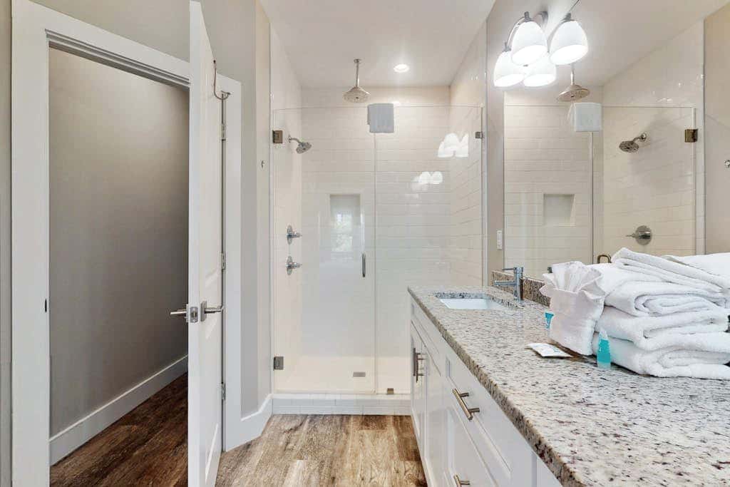 Gorgeous beach house with private pool, outdoor TV & custom grill area