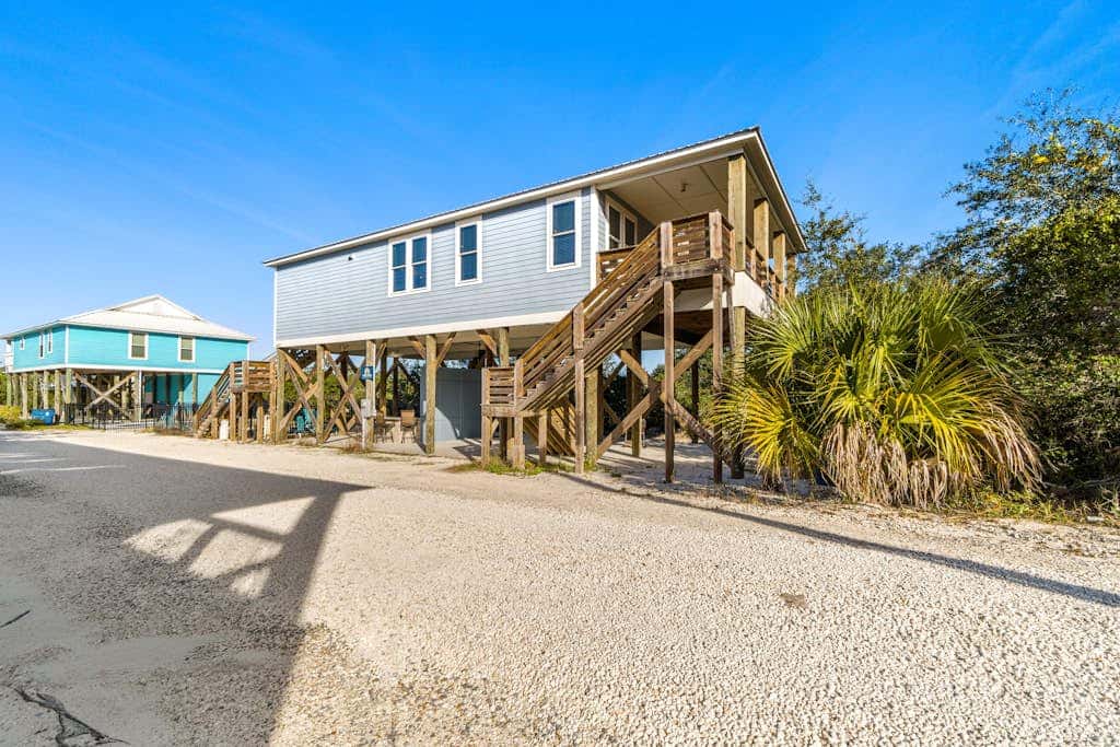Gorgeous beach house with private pool, outdoor TV & custom grill area