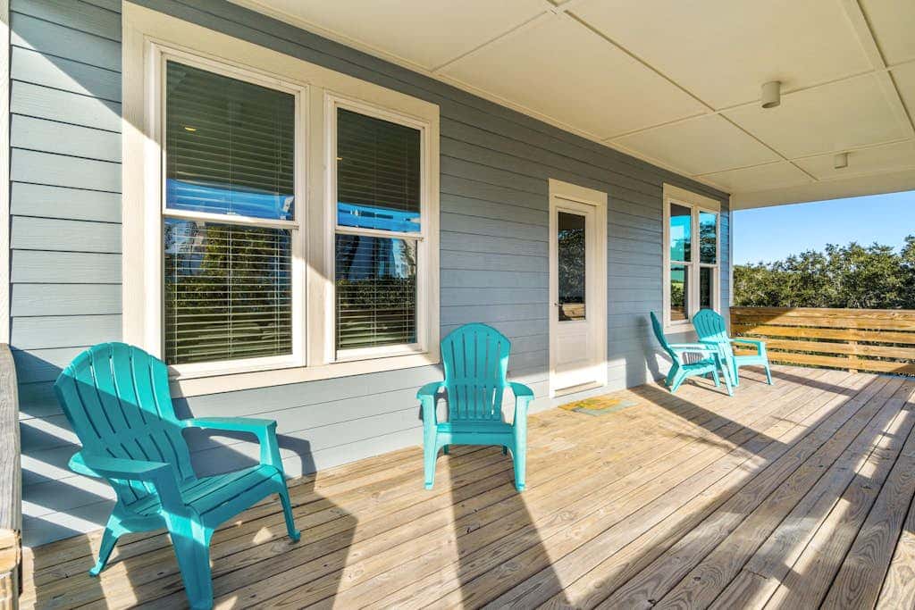 Gorgeous beach house with private pool, outdoor TV & custom grill area