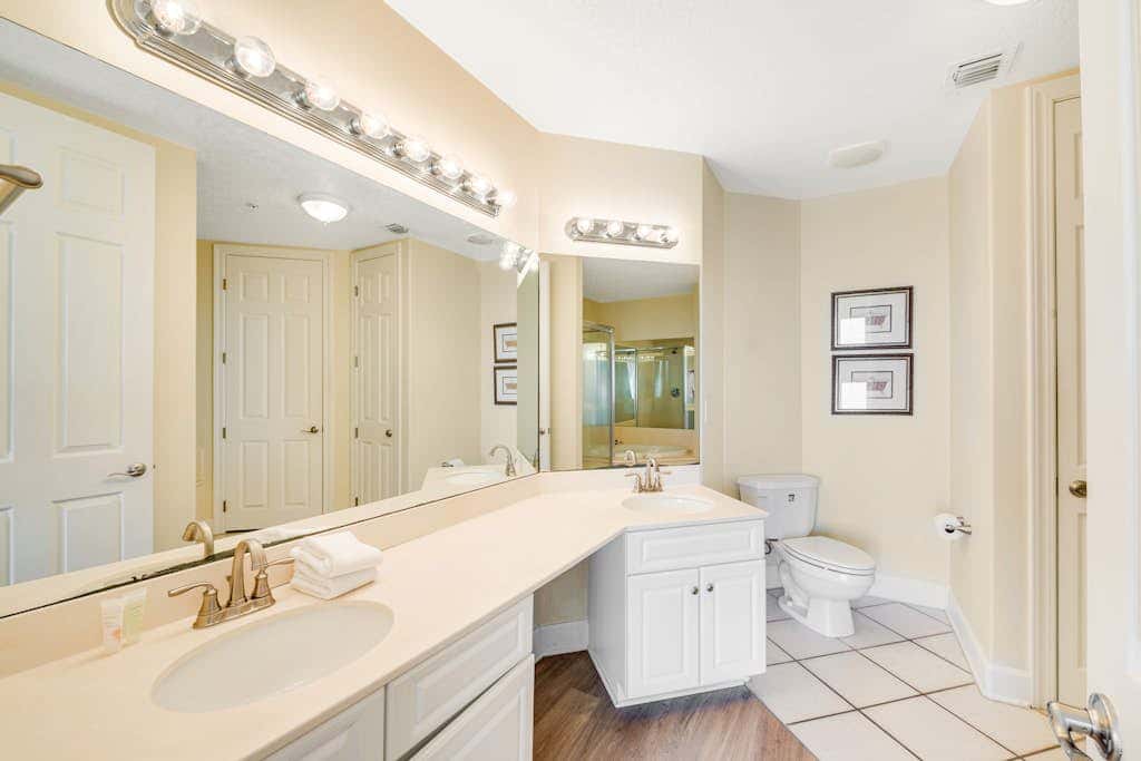 Gulf-front condo with balcony, central AC, pools, hot tubs & beach access