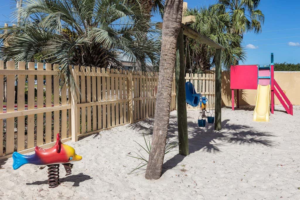 Gulf-front getaway with pool, hot tub, athletic courts & central AC