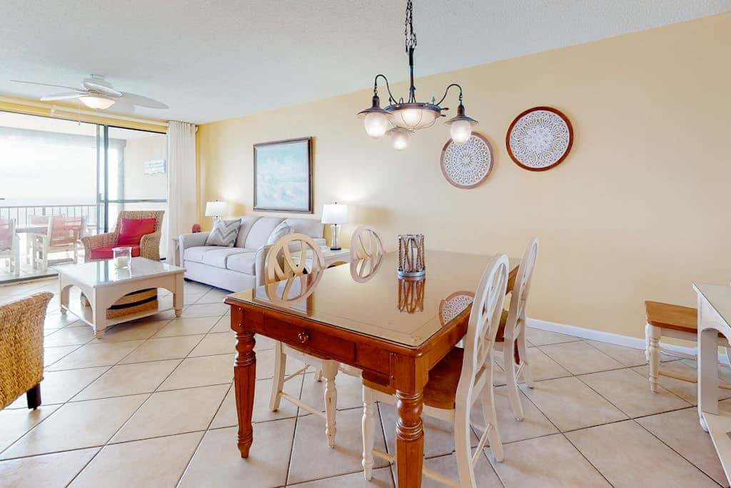 Gulf-front getaway with pool, hot tub, athletic courts & central AC