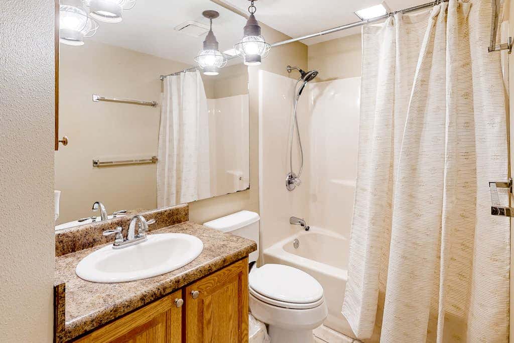 Gulf-front getaway with pool, hot tub, athletic courts & central AC