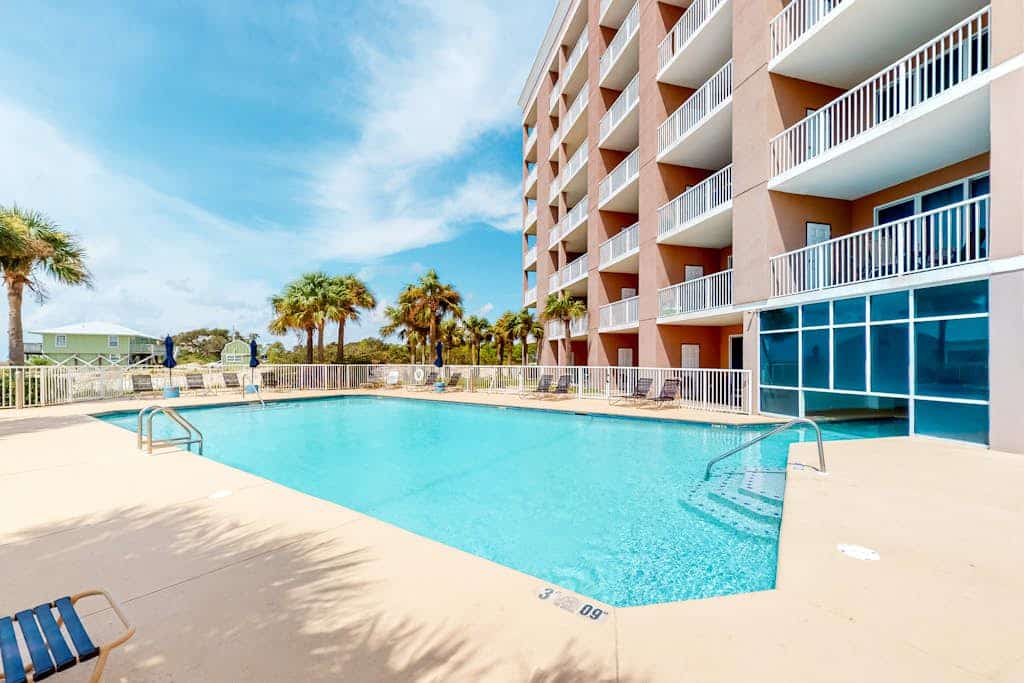 The Dunes 704 is a comfy beachside condo located on the quiet Fort Morgan peninsula. Enjoy beautiful Gulf views from the private balcony and easy beach access just a short walk away. Guests also have access to shared amenities including a swim-through indoor/outdoor pool, indoor pool spa, grilling area, and fitness center.