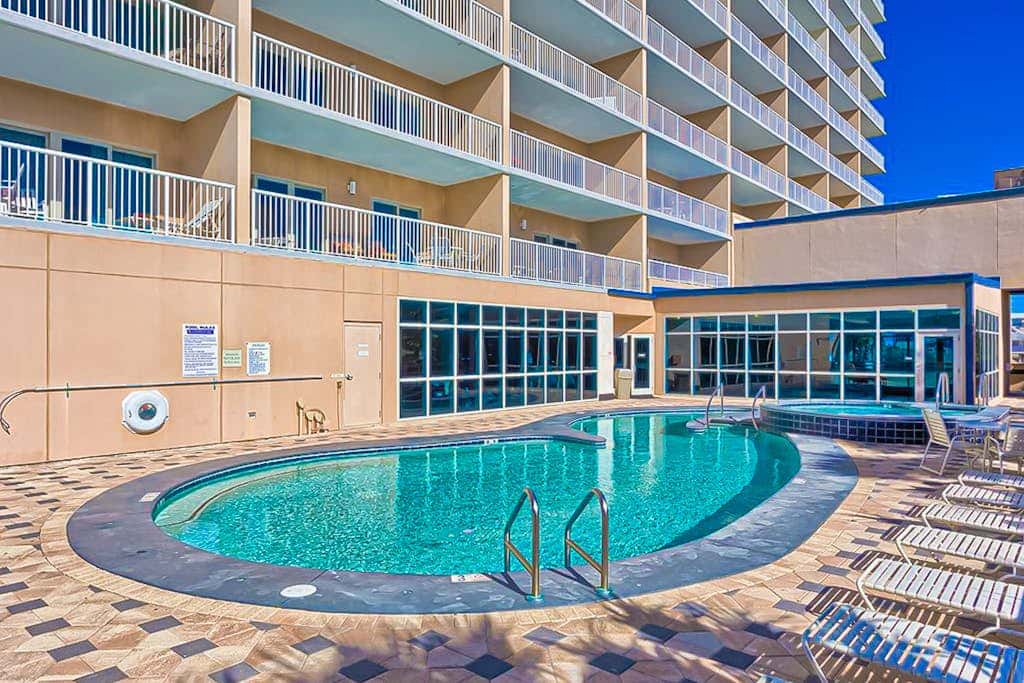 Gulf view condo on top floor with pools, hot tubs, saunas, gym & beach access