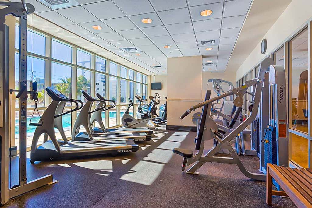 Gulf view condo on top floor with pools, hot tubs, saunas, gym & beach access