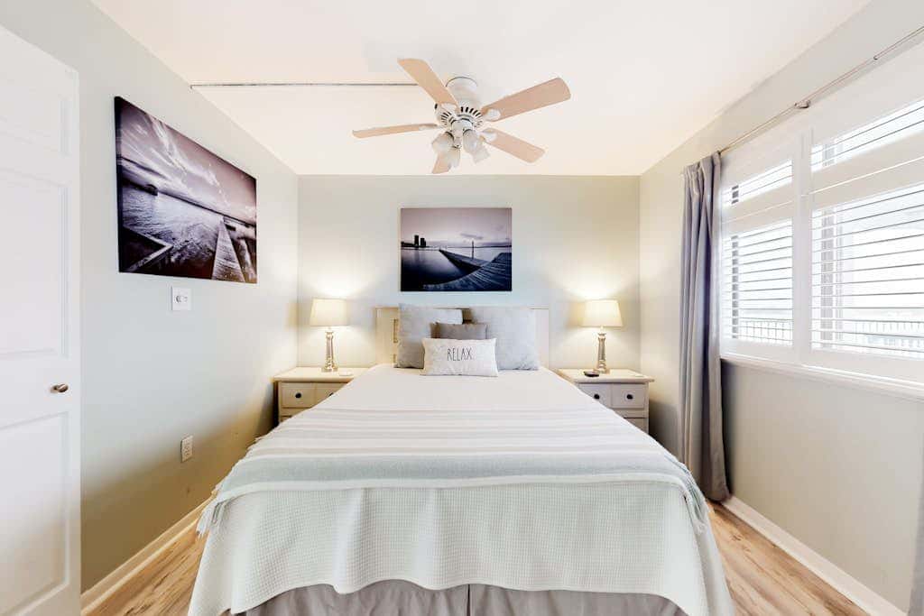 505A - Waterview condo w/ open layout, W/D, & AC - hot tub, pool, & tennis court