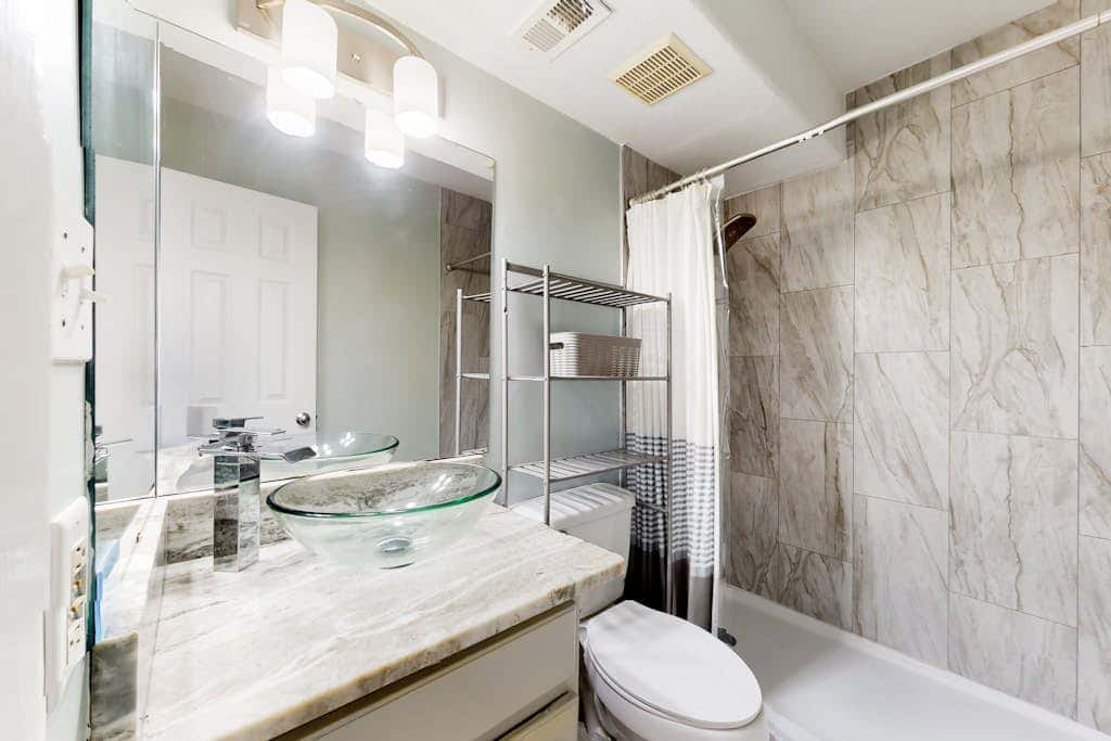 505A - Waterview condo w/ open layout, W/D, & AC - hot tub, pool, & tennis court