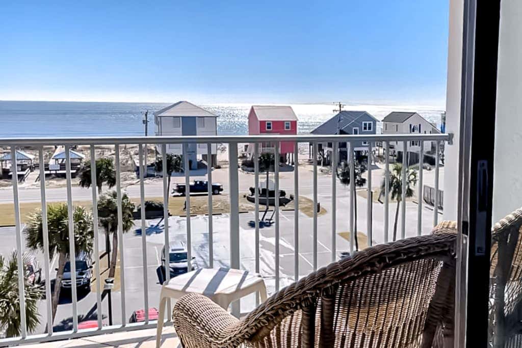 505A - Waterview condo w/ open layout, W/D, & AC - hot tub, pool, & tennis court