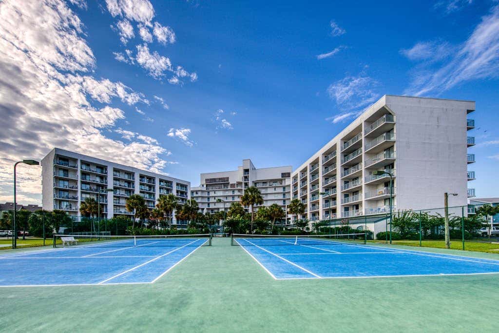 505A - Waterview condo w/ open layout, W/D, & AC - hot tub, pool, & tennis court