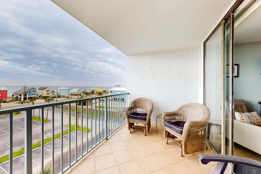 505A - Waterview condo w/ open layout, W/D, & AC - hot tub, pool, & tennis court