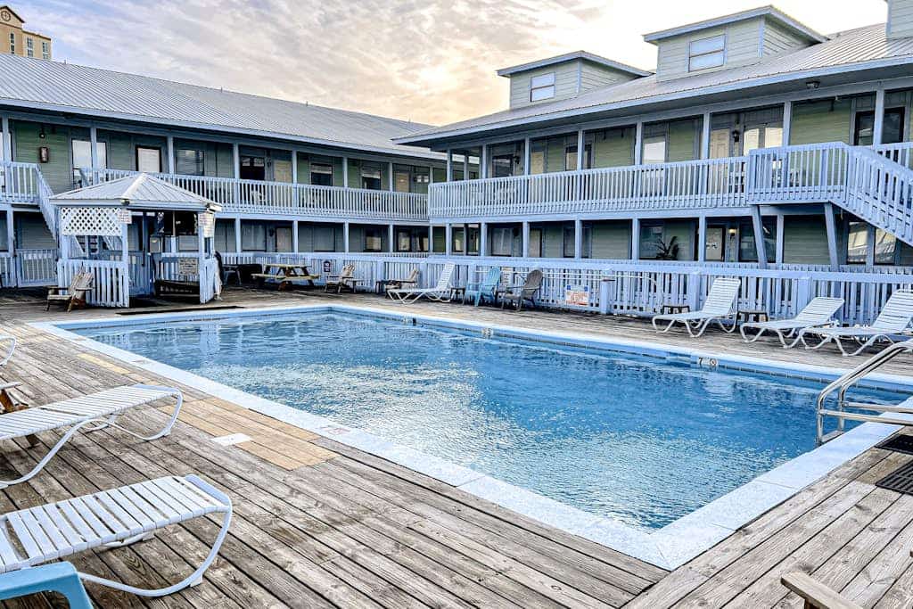 The Cove C102